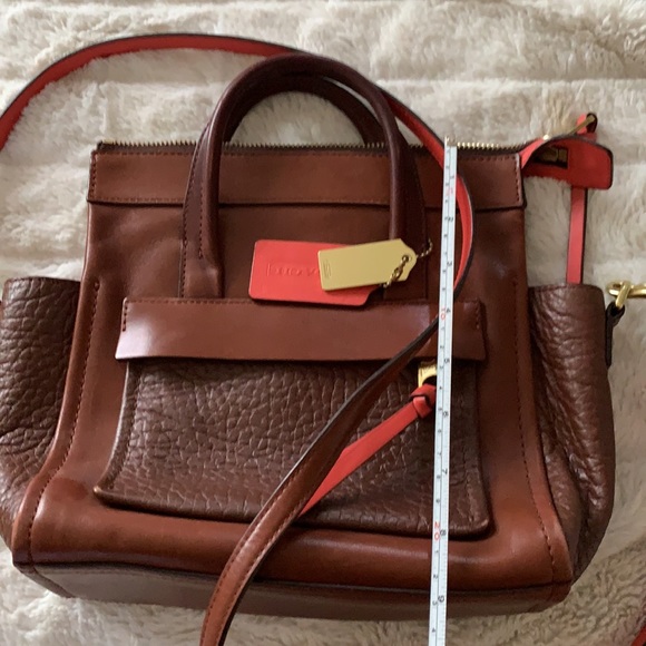 Authentic Leather Coach bag - Picture 4 of 8